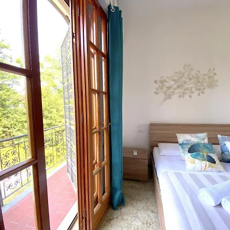 Dei Marmi With Large Private Garden, Near The Сasa de vacaciones *
