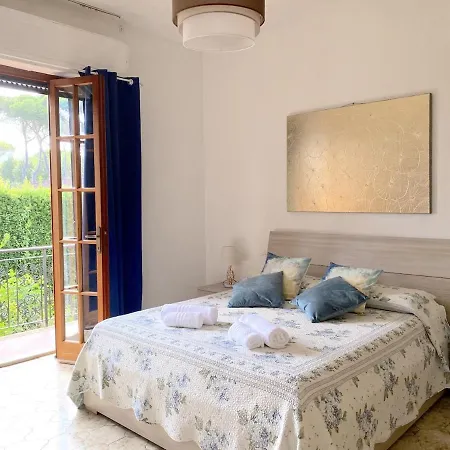 Dei Marmi With Large Private Garden, Near The Сasa de vacaciones *