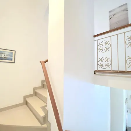Dei Marmi With Large Private Garden, Near The Holiday home *