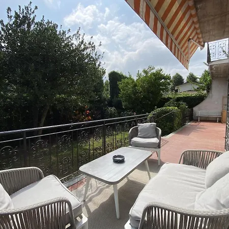 Dei Marmi With Large Private Garden, Near The * Forte dei Marmi